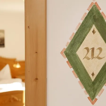 Hotel Hubertusstube 3*