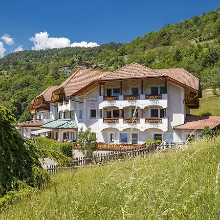 Hubertusstube Hotel 3*